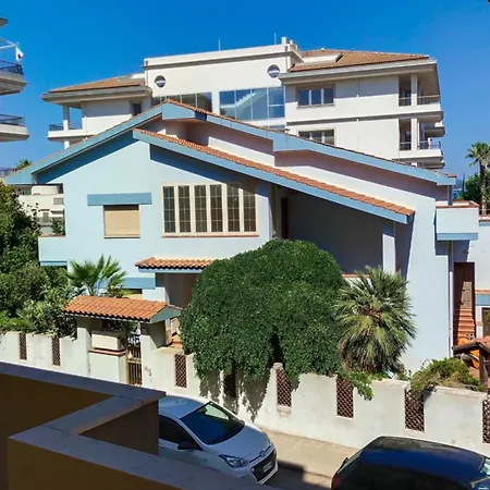 Konukevi Alguer Holiday Rooms